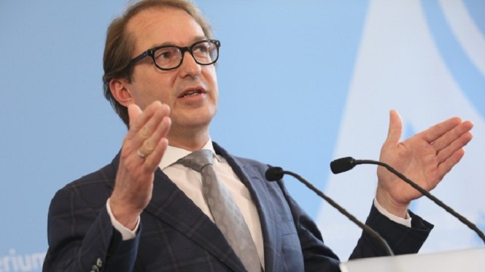 Dobrindt scheut den Konflikt mit der Autoindustrie